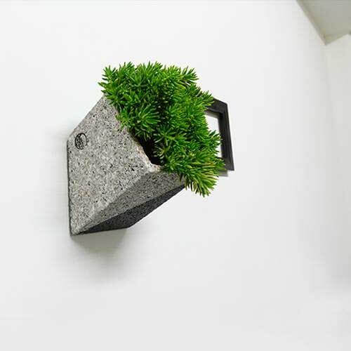 Even it is a normal plastic flower pot, with the granite color of ADD STONE like stone paint make it very interesting. 